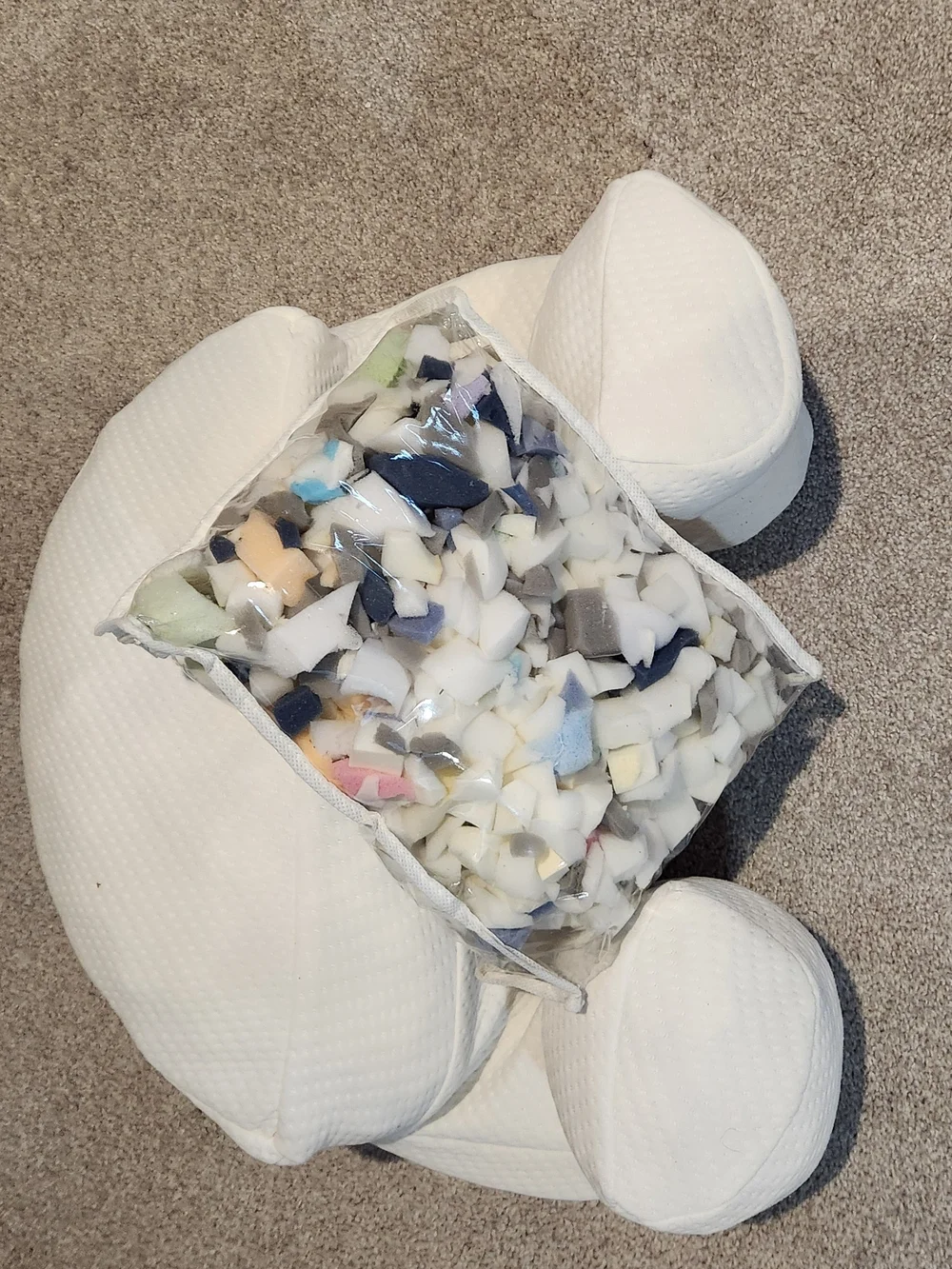 White Memory Foam U-Shaped Neck Pillow - Supportive Comfort